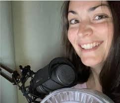 Gina Daly's Instagram, Twitter & Facebook