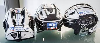 Erledigen sie ihre bankgeschäfte wann und wo sie wollen. Vr Bank Bayreuth Hof Eg Ziert Die Helme Der Tigers Bayreuth Tigers Del2 Eishockey Bayreuth Tigers Del2 Eishockey