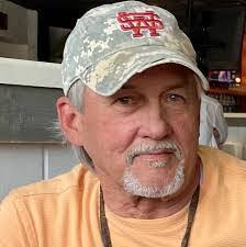 Darryl Sandifer's Instagram, Twitter & Facebook