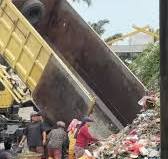 Setelah menutup Tempat Pembuangan Sampah yang ilegal, saya lanjut cek  Tempat Pembuangan Akhir (TPA) Muara Fajar, harapannya ke depan sistem  pengelolaan sampah mulai dari penjemputan ke rumah-rumah ...