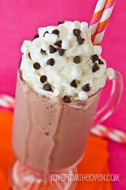 Frozen Hot Chocolate At Love From The Oven Kaija Rossi Rossi Rossi Rossi Purvis Frozen Hot Chocolate Hot Chocolate Ice Cream Yummy Drinks