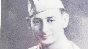 From France, with love: WWII buff brings mess kit to GI's family after  70-plus years