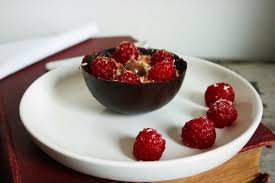 Coques Chocolat Chantilly Lemon Curd Et Framboises Mon Ampersand Recettes De Cuisine Coque En Chocolat Recette