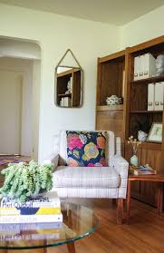 The living room is circular, 16 ft. How To Fix Your White Room If It Turned Green Before After