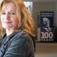 Lucia Wolf's Instagram, Twitter & Facebook