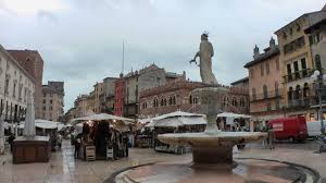 Verona, italien, pizzeria, kleine gasse, pizzeria verona, café, italienisches cafe, reisetipp italien, reisetipps europa, europareise, wochenendtrip. Verona Italien Rundgang Durch Die Altstadt Full Hd Youtube