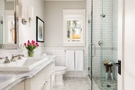 See how top designers create lovely loos with marble, ceramic, porcelain and glass tile. 75 Beautiful Subway Tile Bathroom Pictures Ideas August 2021 Houzz