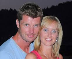 Lindsay Clift: Mum dies of “broken heart”... just five hours after her  first child was stillborn