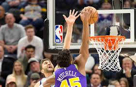 Leave it to shaquille o'neal to bring down a postgame interview. Watch Donovan Mitchell Absolutely Posterize A Mavs Big Man