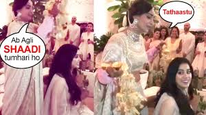 During the occasion of her mother, late sridevi's birth anniversary and other important occasions, janhvi has often been accompanied by her sister khushi kapoor and father boney kapoor for varied. Sonam Kapoor Does This Cutest Thing To Jhanvi Kapoor At Her Wedding That She Gets Married Next Youtube