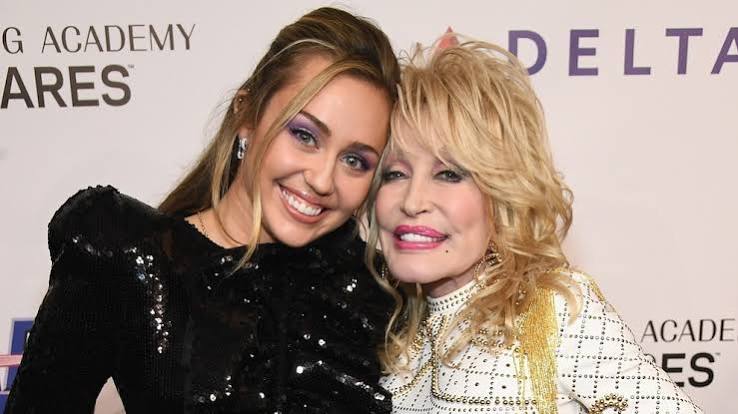 Miley Cyrus remembers 'aunt' Dolly Parton after her death at 80 - ABC News