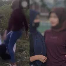 Sejumlah gambar rumah minimalis ini bisa menjadi inspirasi bagi kamu yang berencana membangun rumah. Gangster Remaja Perempuan Ditahan Berebut Lelaki Jadi Punca