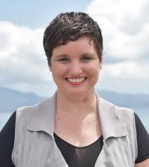 Tracy Ainsworth's Instagram, Twitter & Facebook