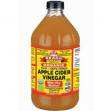 So i brought some regular apple cider vinegar, and it did alright. Bragg Apple Cider Vinegar 946 Ml Buy Online In Germany At Desertcart De Productid 100765654