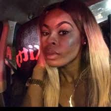 TIKI TIKI GLAM BAR (@og_yungcake)