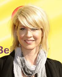 Krippendorf's tribe is a 1998 american comedy film based on frank parkin's 1985 novel of the same name, directed by todd holland. Jenna Elfman Microsoft Store
