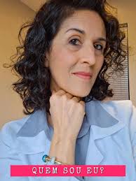 Vamos aproveitar aquele monte de arroz quebrado? Nada de jogar comida fora!  Quantidades ilustradas no vídeo!!! 150g de biscoito de arroz quebrado Água  Farinha de arroz Amido de milho ou 2 ovos