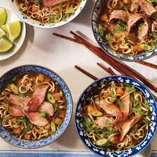 Soupe Aux Nouilles Ramen Et Au Boeuf Ricardo Recipe Simple Noodle Soup Recipe Homemade Ramen Beef Soup Recipes