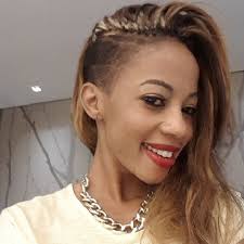 In the latest episode of rhod she is seen. 5 Sa Celebrities Who Are Queens Of Skin Bleaching Okmzansi