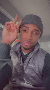 At work lonely 😑🥹😌