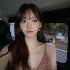 ELLE - News update