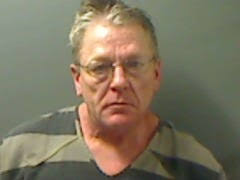 Flippin man steals water, flees, authorities say