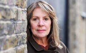 Penelope Wilton biography