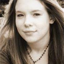 Danielle Hewlett's Instagram, Twitter & Facebook