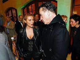 Till lindemann ist der sohn des verstorbenen. Sophia Thomalla And Till Lindemann Photos Sophia Thomalla And Till Lindemann Picture Gallery Famousfix