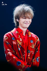 Und obwohl das multitalent erst durch die band bigbang so richtig groß wurde, die er seit 2006 als leader anführt, war er schon lange davor im . Here S How Koreans Are Reacting To Bigbang G Dragon S Solo Comeback Koreaboo