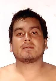 Este terrorista es Irving Alexander Sandoval Matute, alias el  Extorsionista, corredor de la clica HLS San Sebastián Salitrillo, de la  pandilla MS13. Se escondía junto a su grupo criminal en una finca