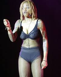 Debra Wilson - Free pics, galleries & more at Babepedia