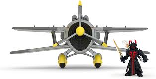 The battle bus is tasked with ushering the players onto the alliteratively named battlefield where mayhem can ensue. Amazon Com Fortnite Battle Royale Collection X 4 Stormwing Plane Ice King Figure Toys Games