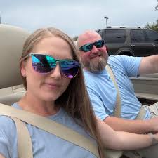 Why don't restaurants post dinner specials earlier?