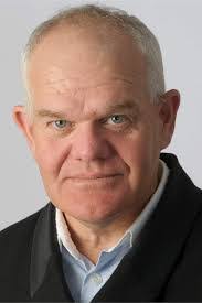 Mark Hadlow's Instagram, Twitter & Facebook