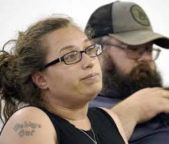 Holly Pond residents express concerns over junkyard