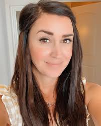 Good morning , I am 39 today. Lila told me “39?! Whoa. That's old.” Pruett  followed ,”Your voice is still the same? —only you look a little bigger.”  (Thank you Covid weight