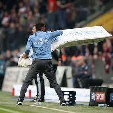 We did not find results for: Tsv 1860 Munchen Pereira Schmiss Stinksauer Sogar Ein Werbekissen 1860 Munchen