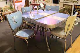 Vintage Mid Century Formica And Chrome Dinette Set In Blue Cracked Ice So Sweet Retro Dining Table Dinette Sets Vintage Kitchen