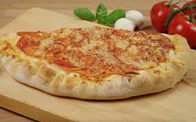 Video Und Rezept Calzone Pizza Ein Kochvideo Club Of Cooks Rezept Rezepte Leichte Rezepte Pizza Taschen