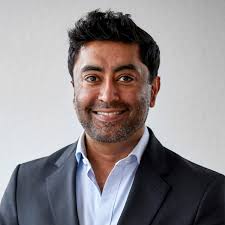 Daljit Bains's Instagram, Twitter & Facebook