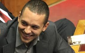 Η δίκη για την υπόθεση της χρυσής αυγής έχει μπει πλέον στην τελική ευθεία μετά και την πρόταση της εισαγγελέως για τις ποινές που θα επιβληθούν στους κατηγορούμενους. Poly Gelio O Kasidiarhs Sxoliazei Sto Twitter Th Xrhmatikh Poinh Toy Logw Toy Epeisodioy Me Dendia Sth Boylh Magnesia247 Gr