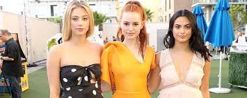 I thought i was going to see you last night. Lili Reinhart France Warner Bros Tv Cocktail Media Mixer At Sdccwww Zoeydeutchfrance Com Your Source On Zoey Deutch