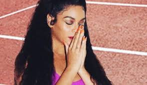 Florence delorez griffith joyner (born florence delorez griffith; Beyonce Praised By Florence Griffith Joyner S Daughter For Portraying Her Mom On Halloween My Mother Is Resting In Paradise