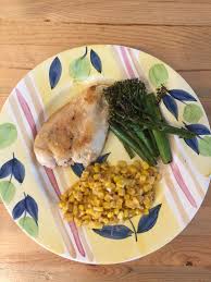 77 calories of chicken breast (cooked), no skin, roasted, (0.90 unit (yield from 1 lb. Chicken Breast Calories Cup