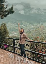 Meskipun tingginya melebihi kerinci dan semeru, namun track yang anda lalui tidak sesulit gunung di indonesia itu. Olen On Twitter Tinggi Tinggi Gunung Kinabalu Tinggi Lagi Sayang Sama Kamu