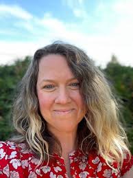 Kaley Burke's Instagram, Twitter & Facebook