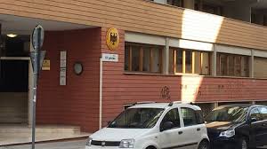 Si tratta di brevi corsi online della durata di poche ore, offerti da alcune delle migliori università australiane. Console Onorario Palermo Ministero Federale Degli Affari Esteri
