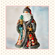 A manger scene might not be fashionable, but can become the focal point of your christmas decorations when done right. 21 Best Vintage Christmas Decorations Retro Ornaments And Decor
