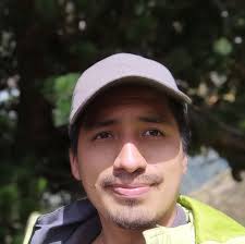 Para quienes no conocen, así son las maestras que enseñan el coreano en la  UCE https://www.instagram.com/crushesuce